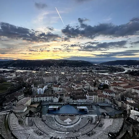 L'escale A * Vienne (Isere)